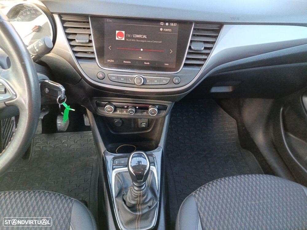Opel Crossland X 1.2 T Innovation - 11