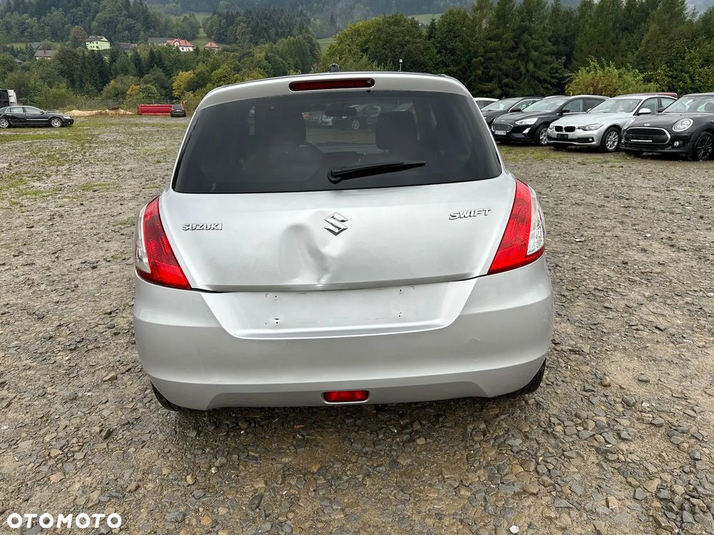 Suzuki Swift 1.3 DDiS 16v GLX DPF - 6