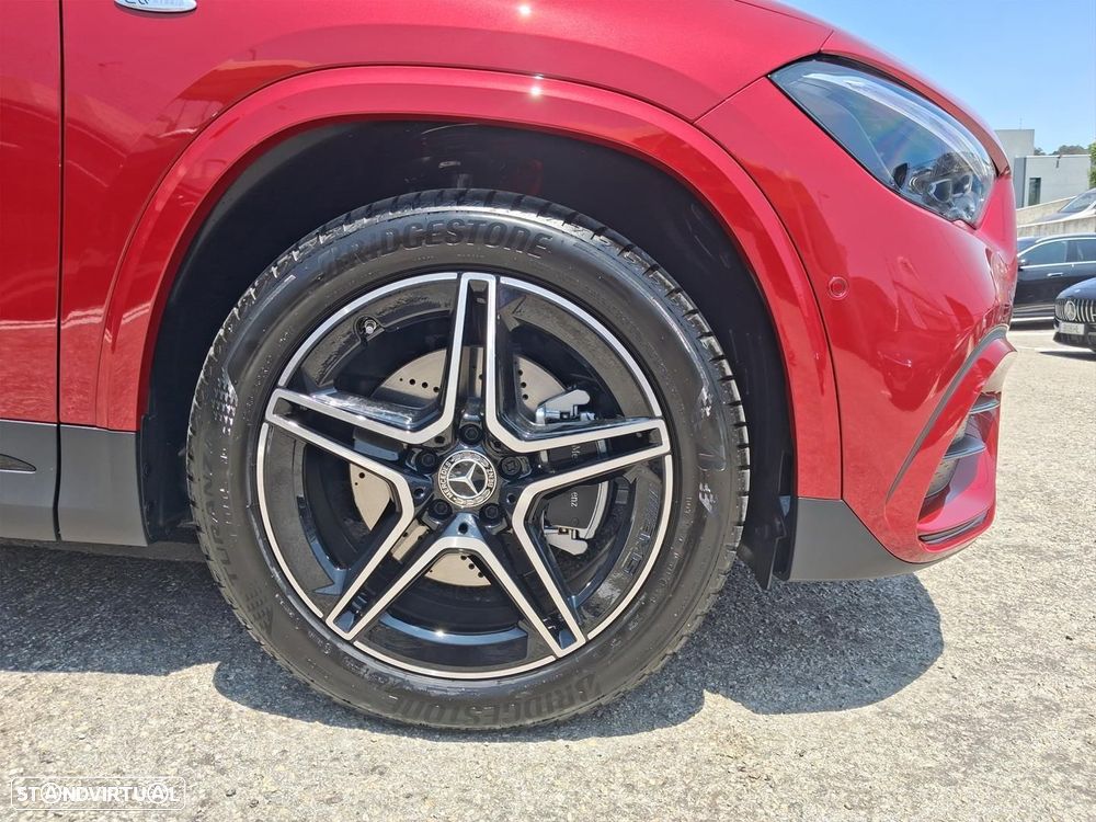 Mercedes-Benz GLA 250 e AMG Line - 4