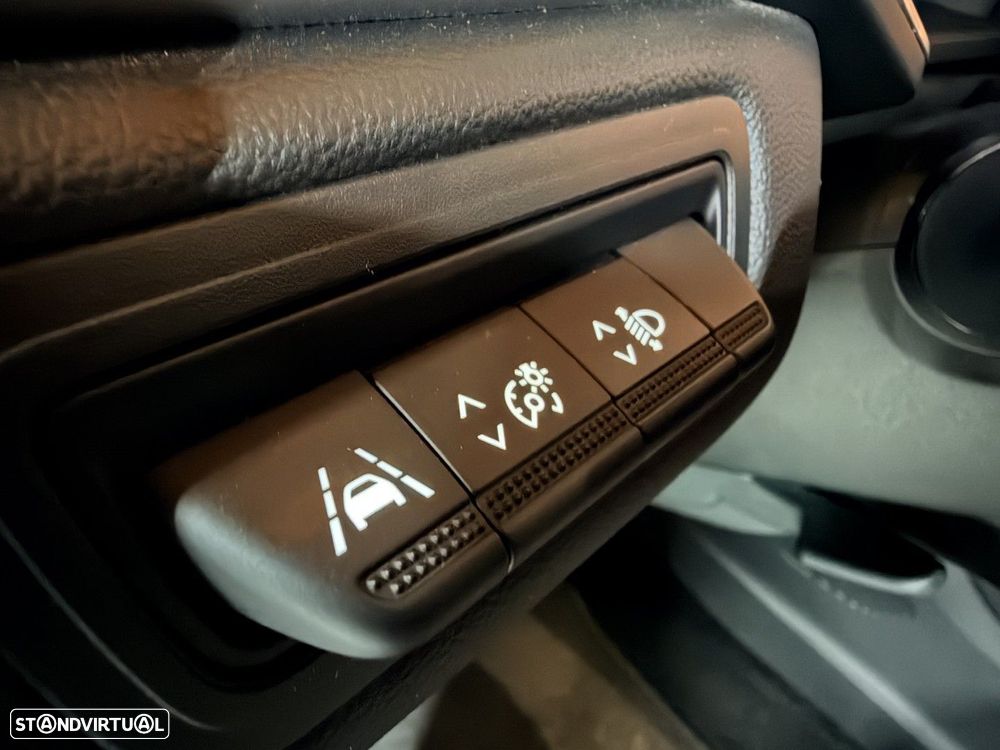 Renault Captur 1.0 TCe Intens - 17