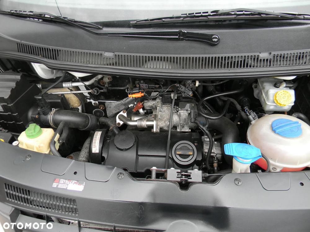 Volkswagen Transporter - 24