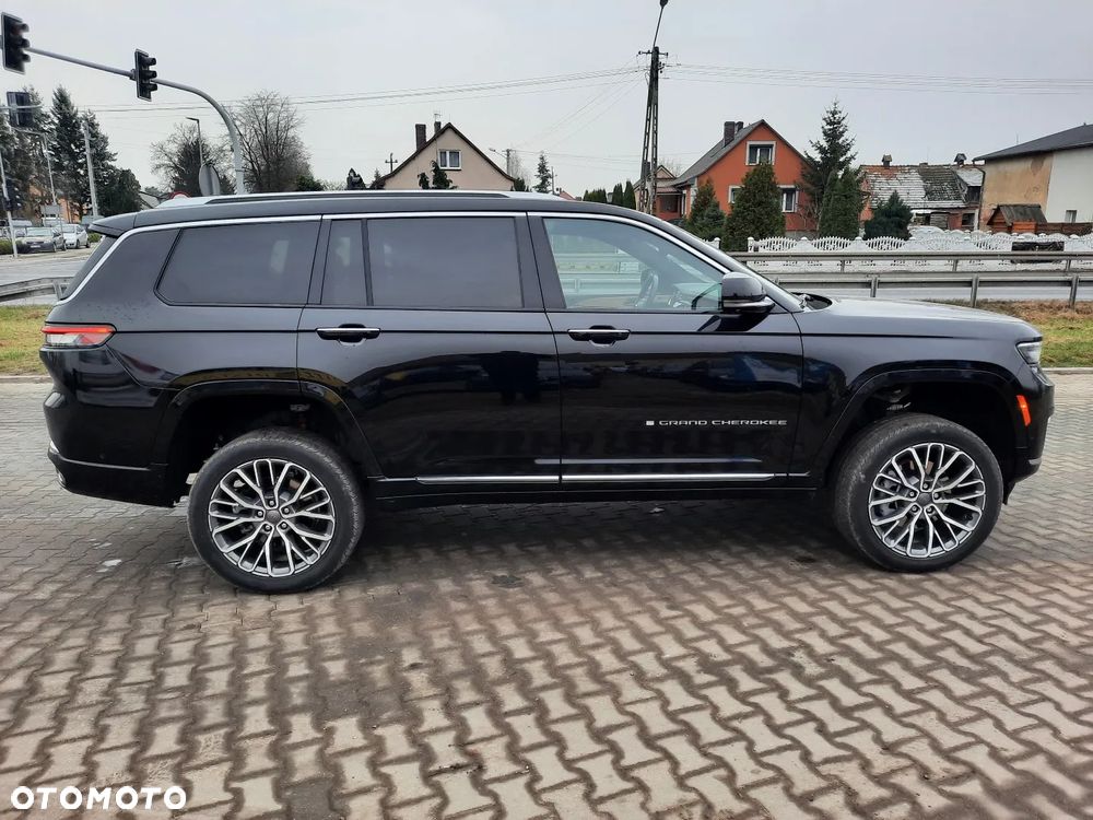 Jeep Grand Cherokee 5.7 V8 HEMI 4WD Automatik Summit - 5