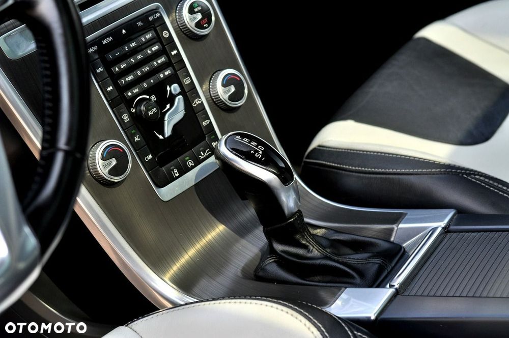 Volvo XC 60 - 18