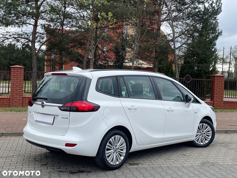 Opel Zafira - 14