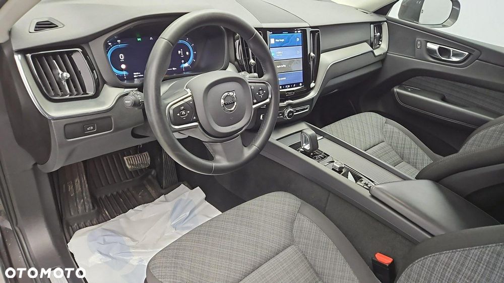 Volvo XC 60 B4 D Core - 9