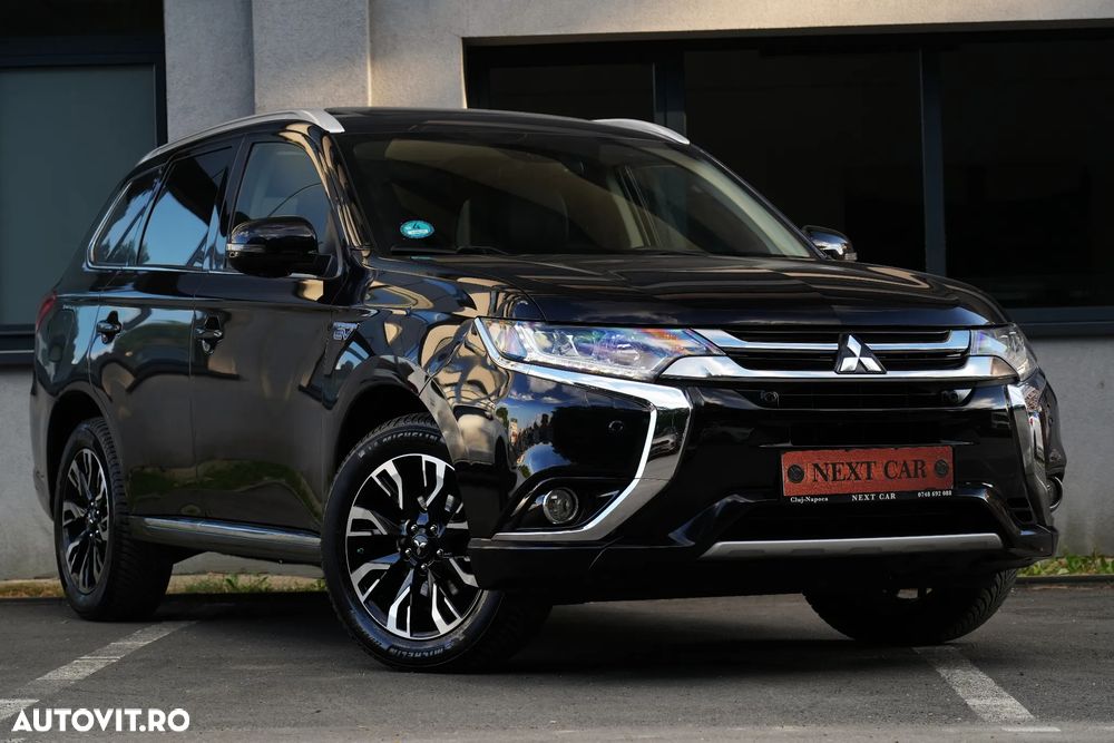 Mitsubishi Outlander 2.0 4WD Plus - 3