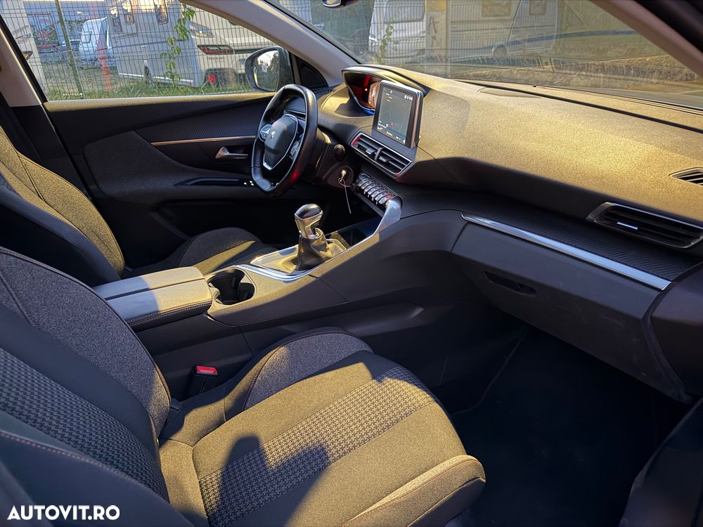 Peugeot 3008 PureTech 130 Stop & Start Allure - 9