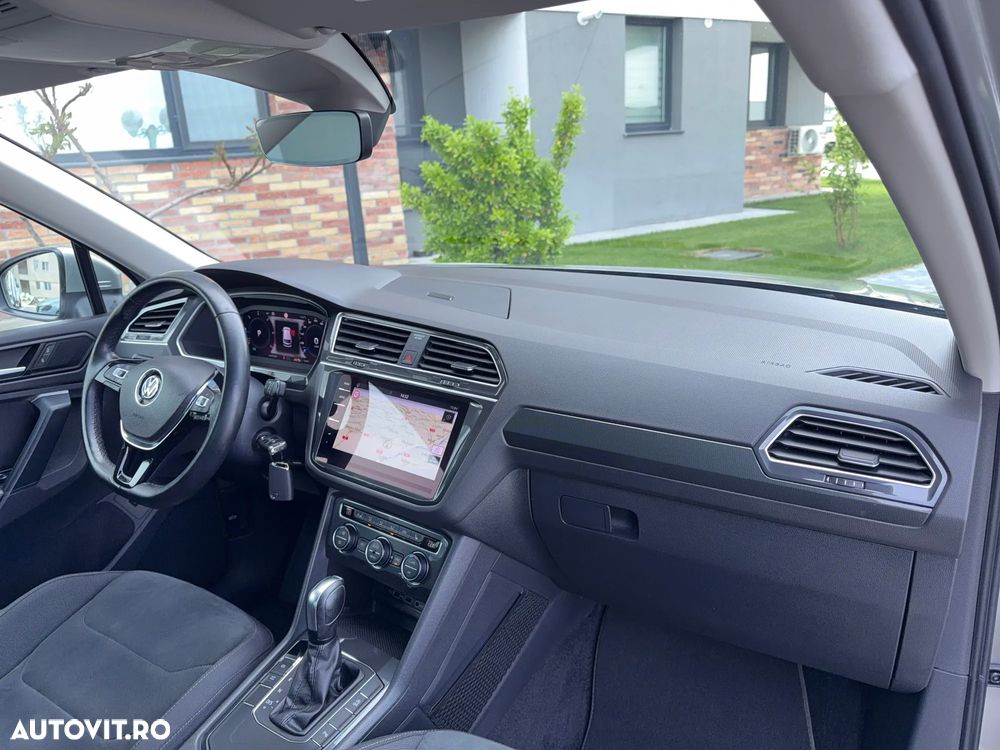 Volkswagen Tiguan - 12
