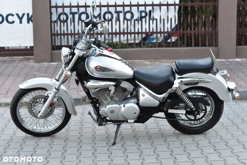 Suzuki Intruder - 20