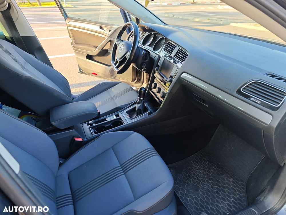 Volkswagen Golf 1.6 TDI BMT Comfortline - 14