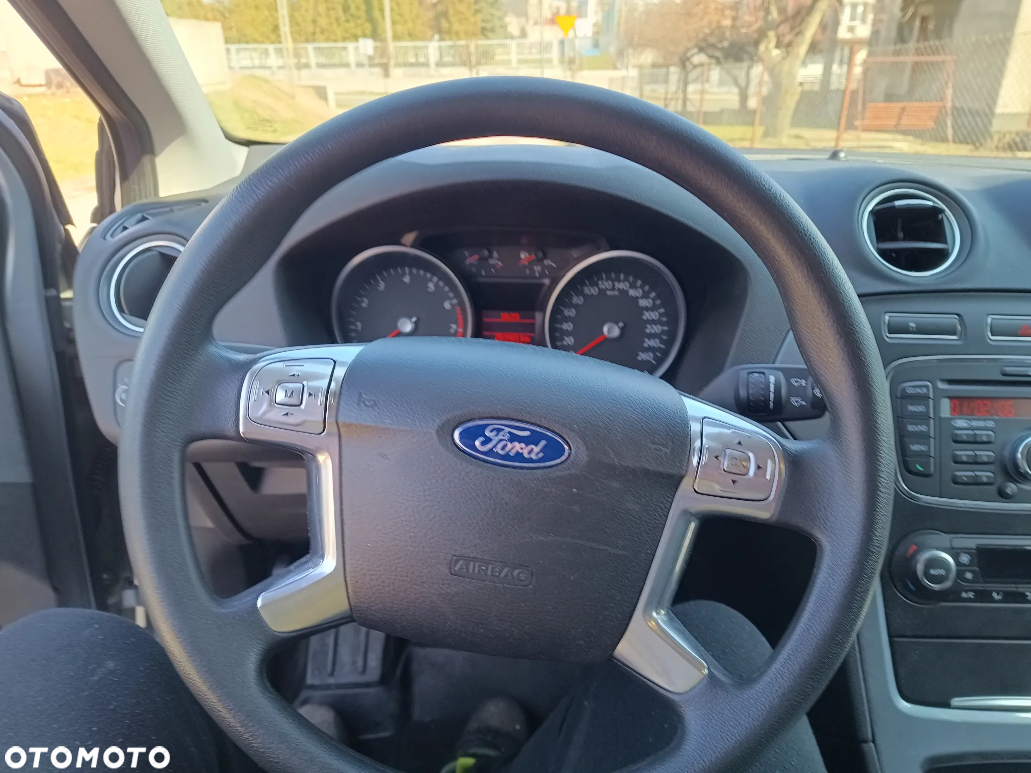 Ford Mondeo 2.0 Ambiente - 9