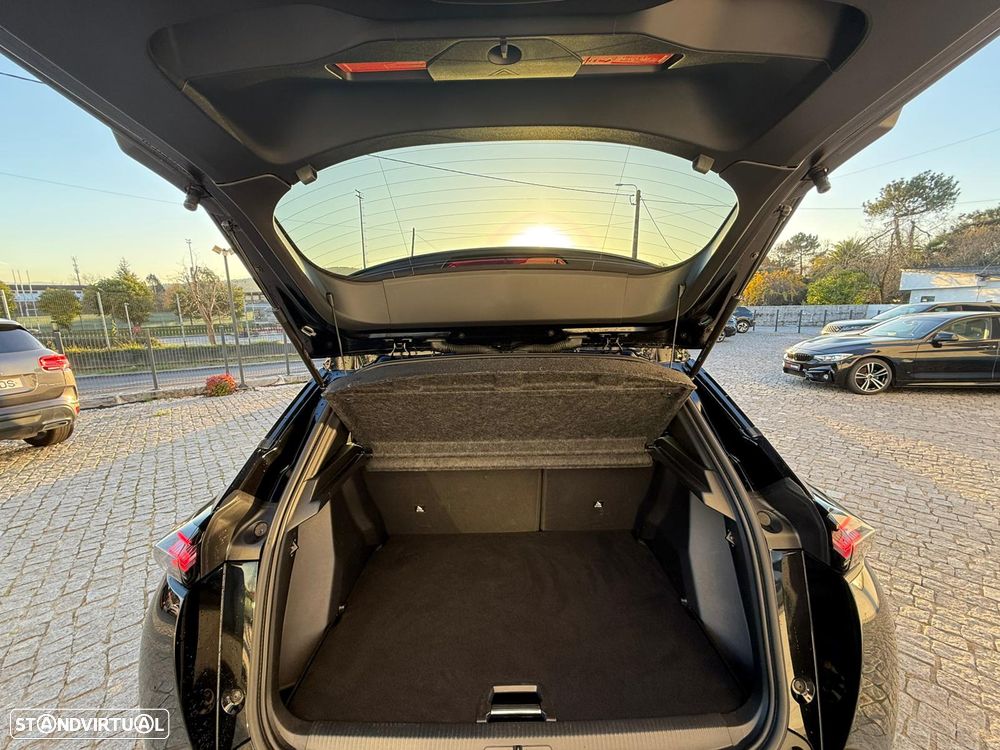 Peugeot 2008 1.2 PureTech GT Pack EAT8 - 18