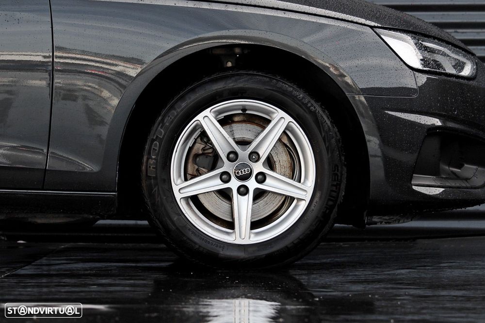 Audi A4 Avant 35 TDI Advanced S tronic - 9