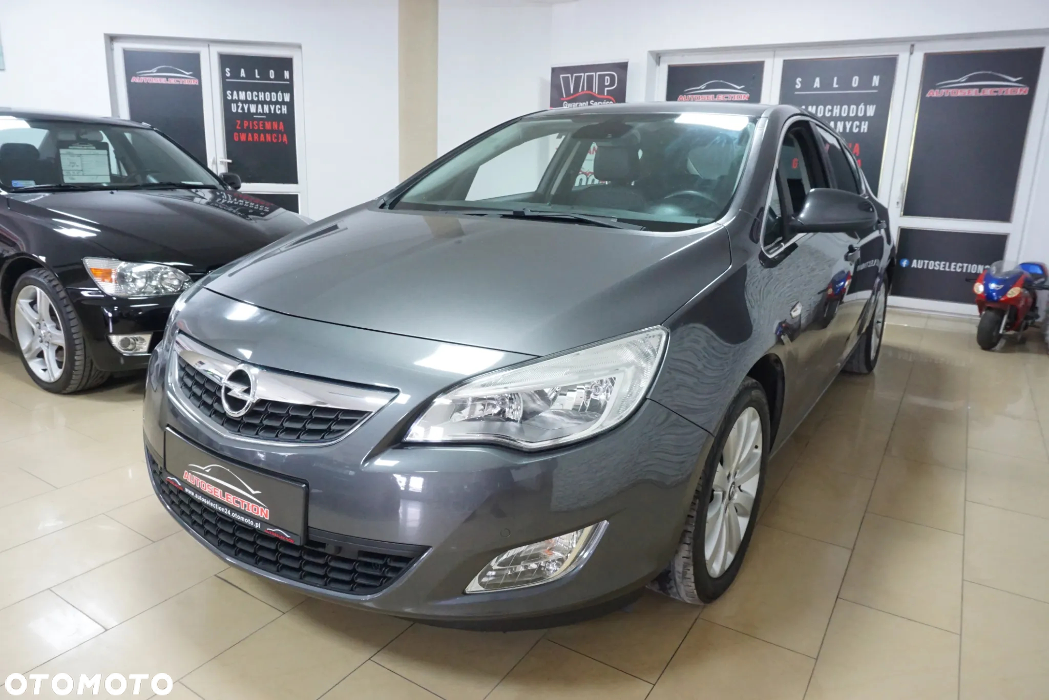 Opel Astra 1.4 Turbo Cosmo - 4