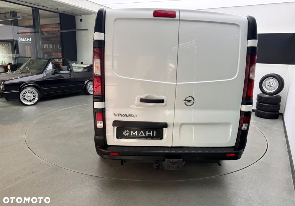 Opel Vivaro - 10