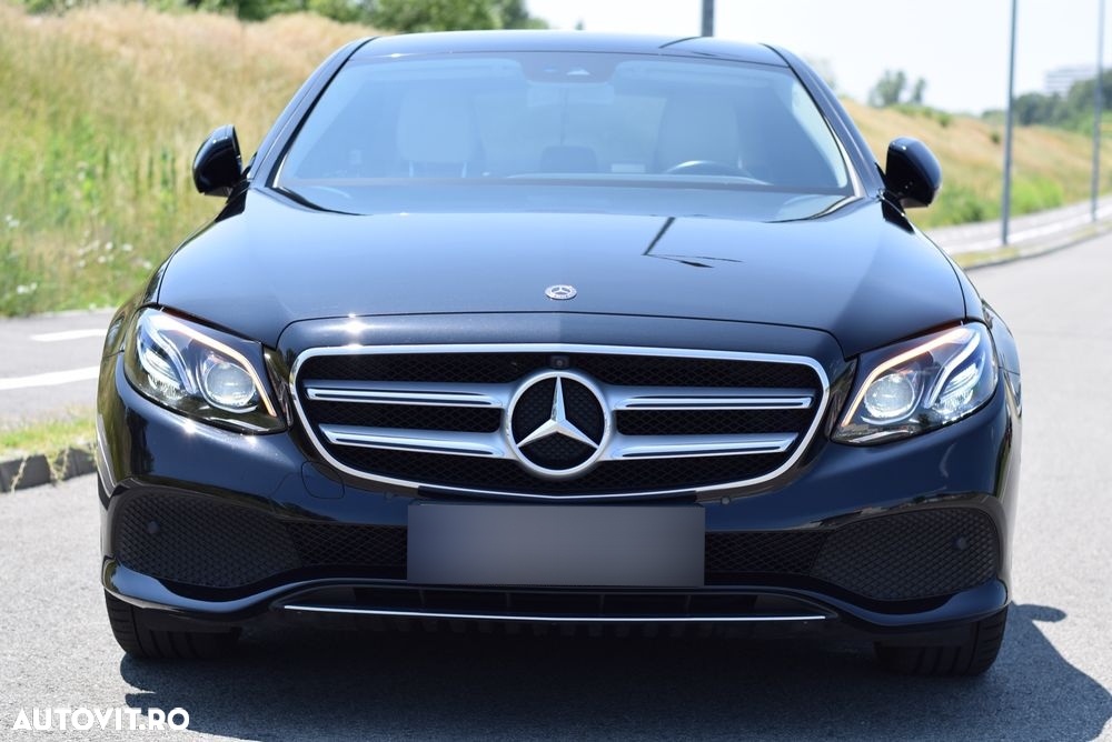 Mercedes-Benz E 200 4MATIC Aut. - 2