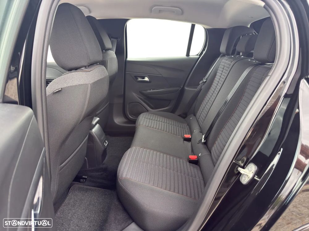 Peugeot e-208 Active - 13