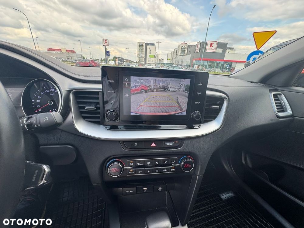 Kia XCeed 1.5 T-GDI M DCT - 12