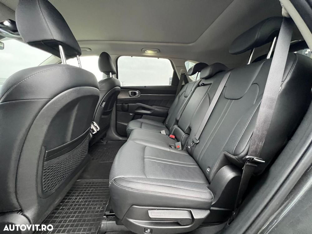 Kia Sorento 1.6 T-GDI HEV 6AT 4x4 5P Premium+ - 8