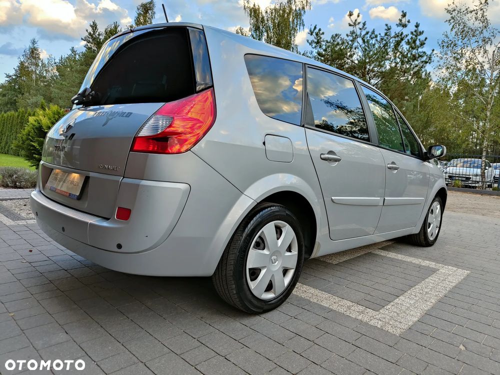 Renault Grand Scenic 2.0 16V Confort Expression - 15