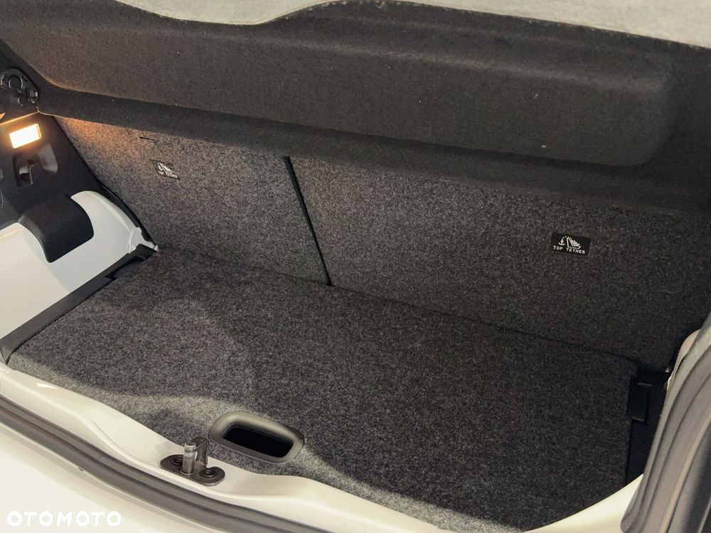 Volkswagen up! - 27