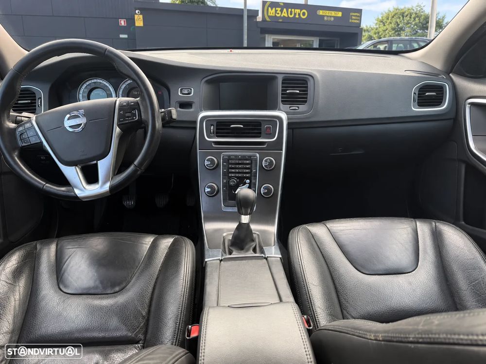 Volvo V60 DRIVe Momentum - 10