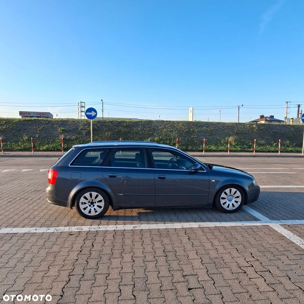 Audi A4 Avant 1.8T - 4