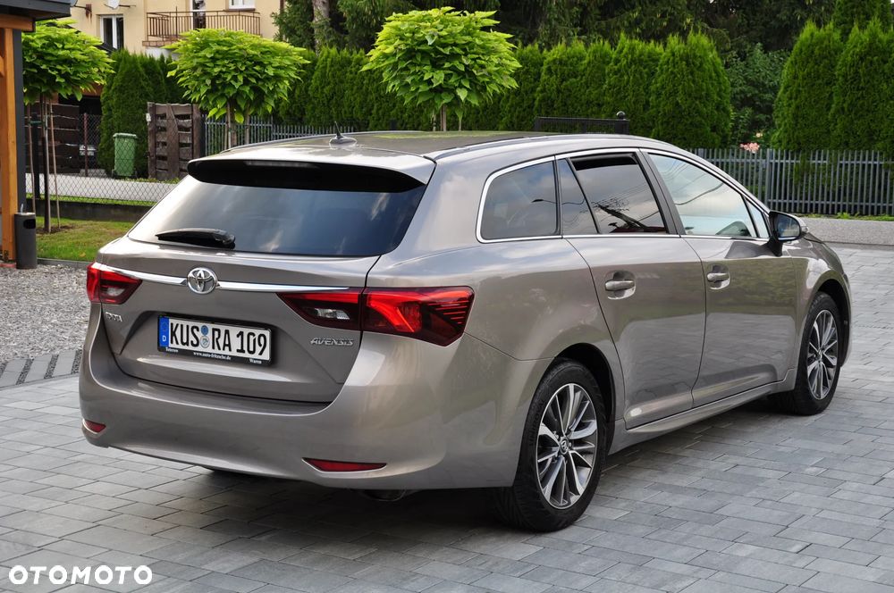 Toyota Avensis Touring Sports 1.8 Edition S+ - 8