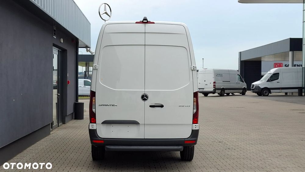 Mercedes-Benz Sprinter - 7