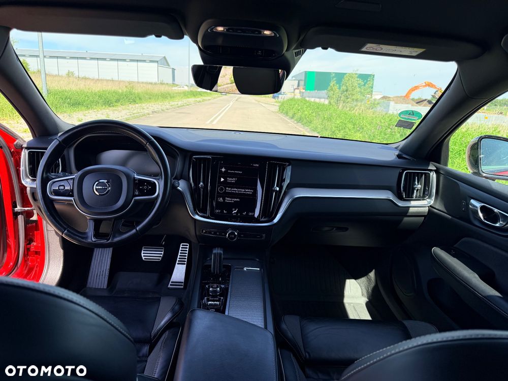 Volvo V60 B4 D R-Design - 22
