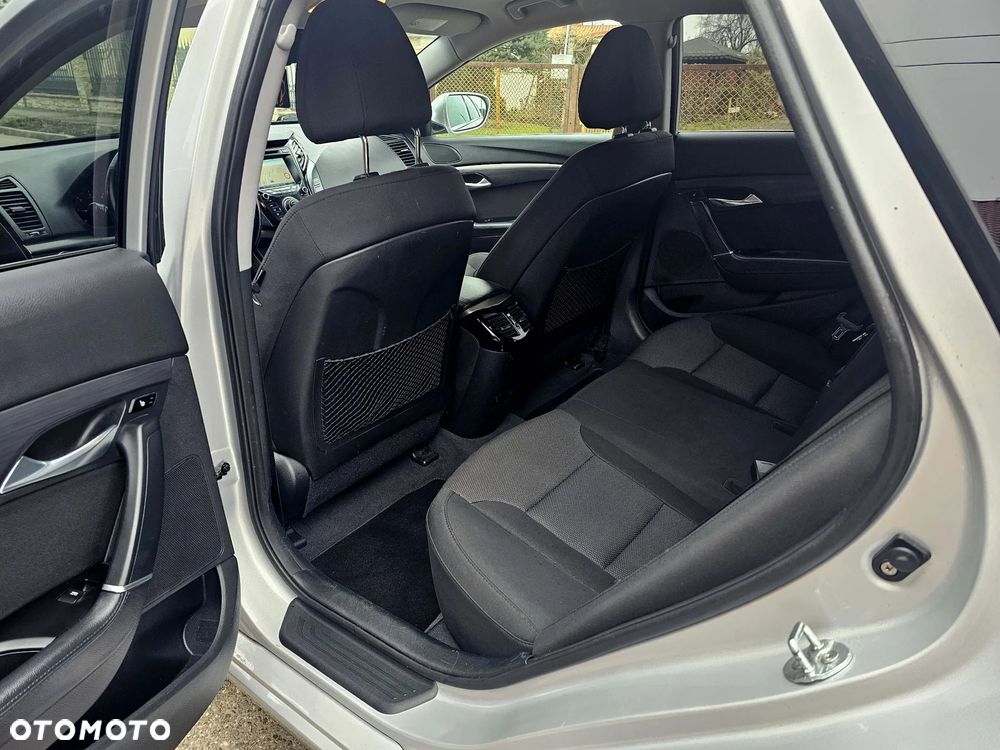 Hyundai i40 1.7 CRDi Premium - 18