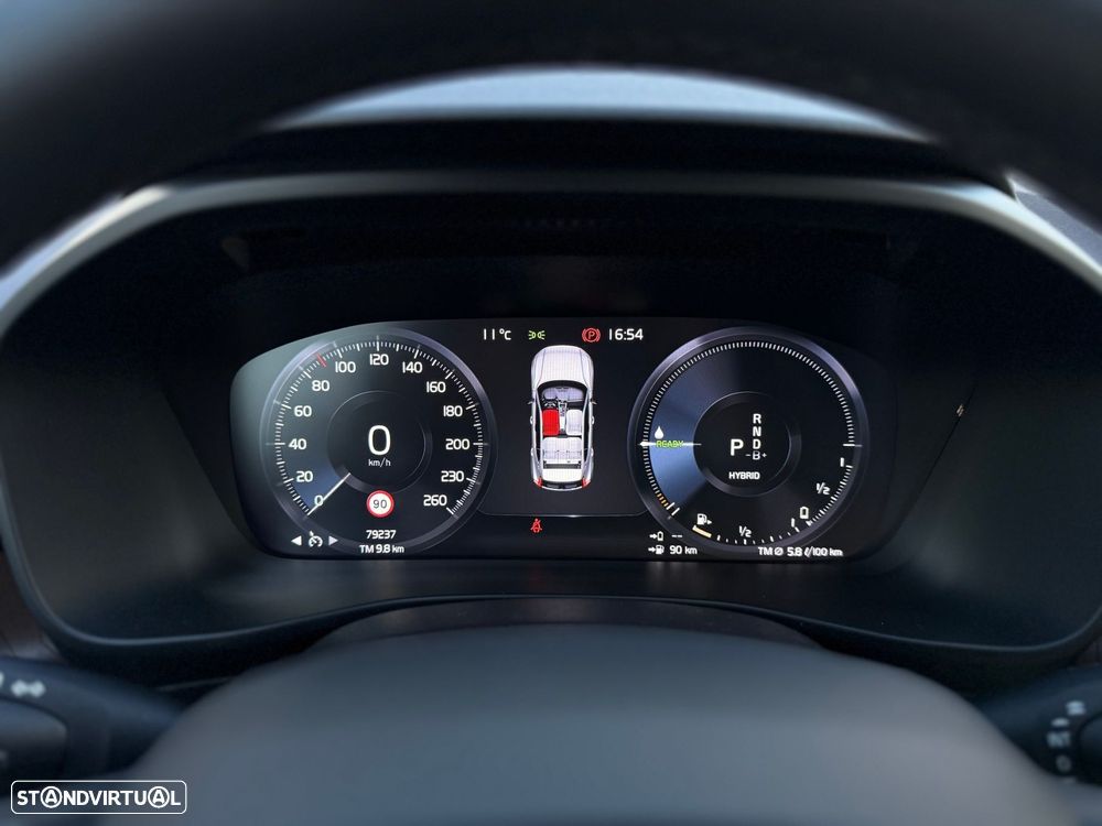 Volvo XC 40 1.5 T5 PHEV Core - 33