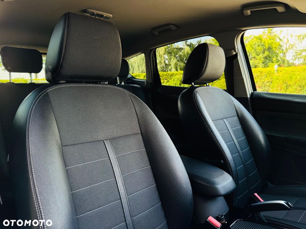 Ford Kuga 2.0 TDCi 4x4 Titanium - 36
