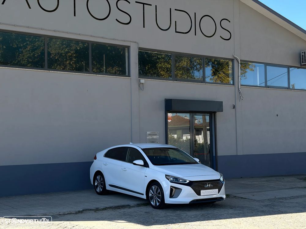 Hyundai Ioniq 1.6 GDI HEV Hybrid Tech - 11