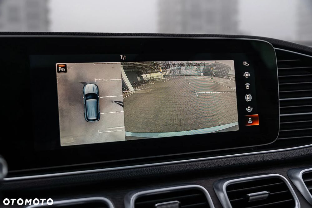 Mercedes-Benz GLE - 38