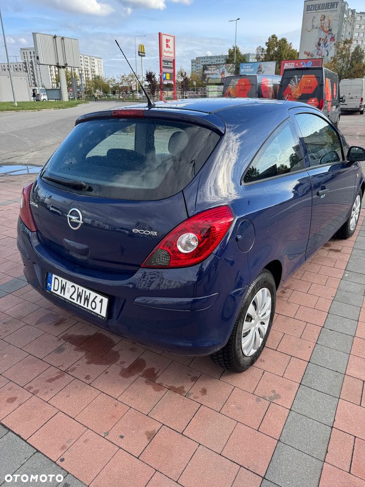 Opel Corsa 1.2 16V Essentia - 3