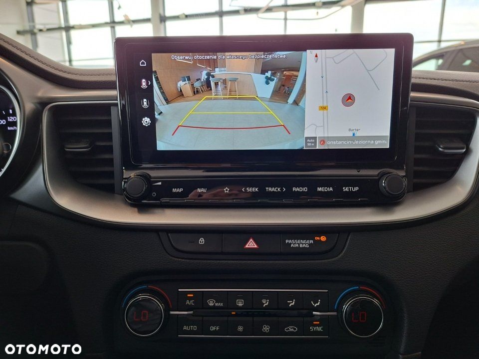 Kia Ceed - 13