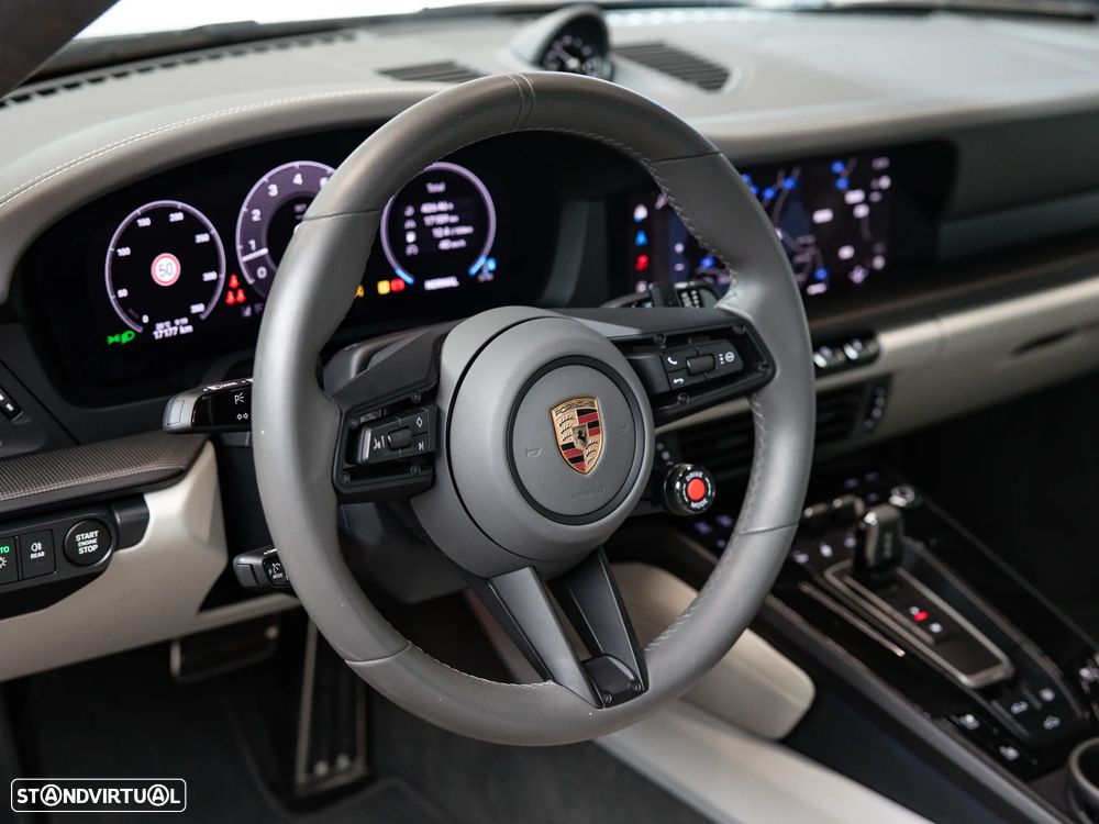 Porsche 911 (992) Carrera S - 26