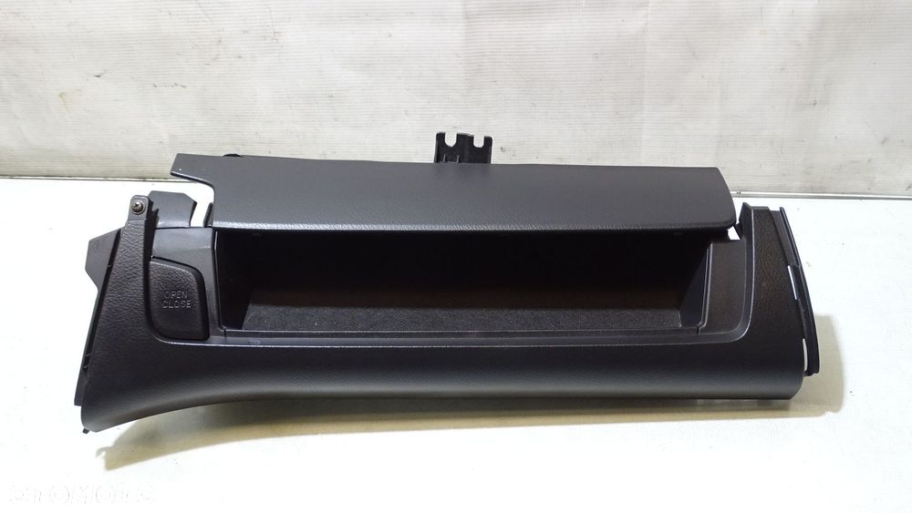SCHOWEK PASAŻERA TOYOTA RAV4 III 2.2D-CAT 55441-42020 - 1