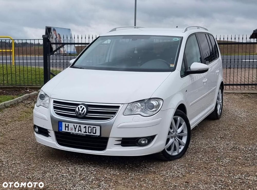 Volkswagen Touran 2.0 TDI DPF R-Line Edition - 1