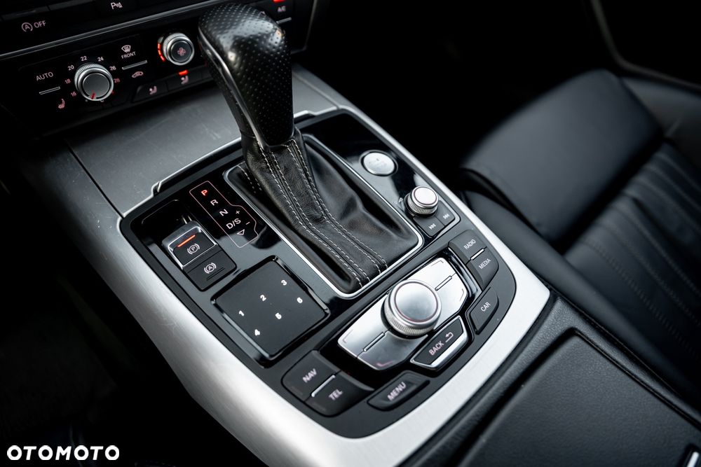Audi A6 Avant 3.0 TDI quattro S tronic - 38