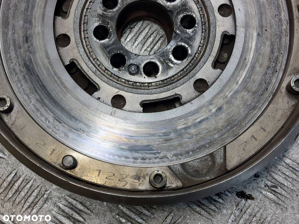 KOŁO DWUMASOWE + TARCZA + DOCISK + ŁOŻYSKO OPOROWE BMW E46 318i 1.9 8V - 3