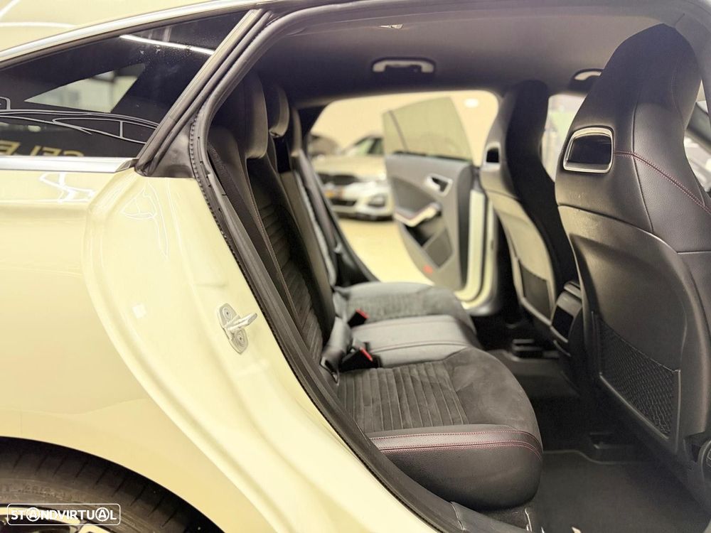 Mercedes-Benz CLA 220 d AMG Line Aut. - 27