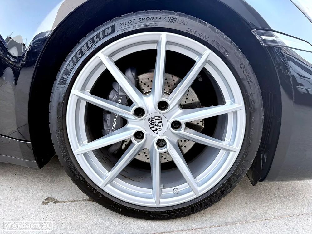 Porsche 911 (992) Carrera PDK - 39