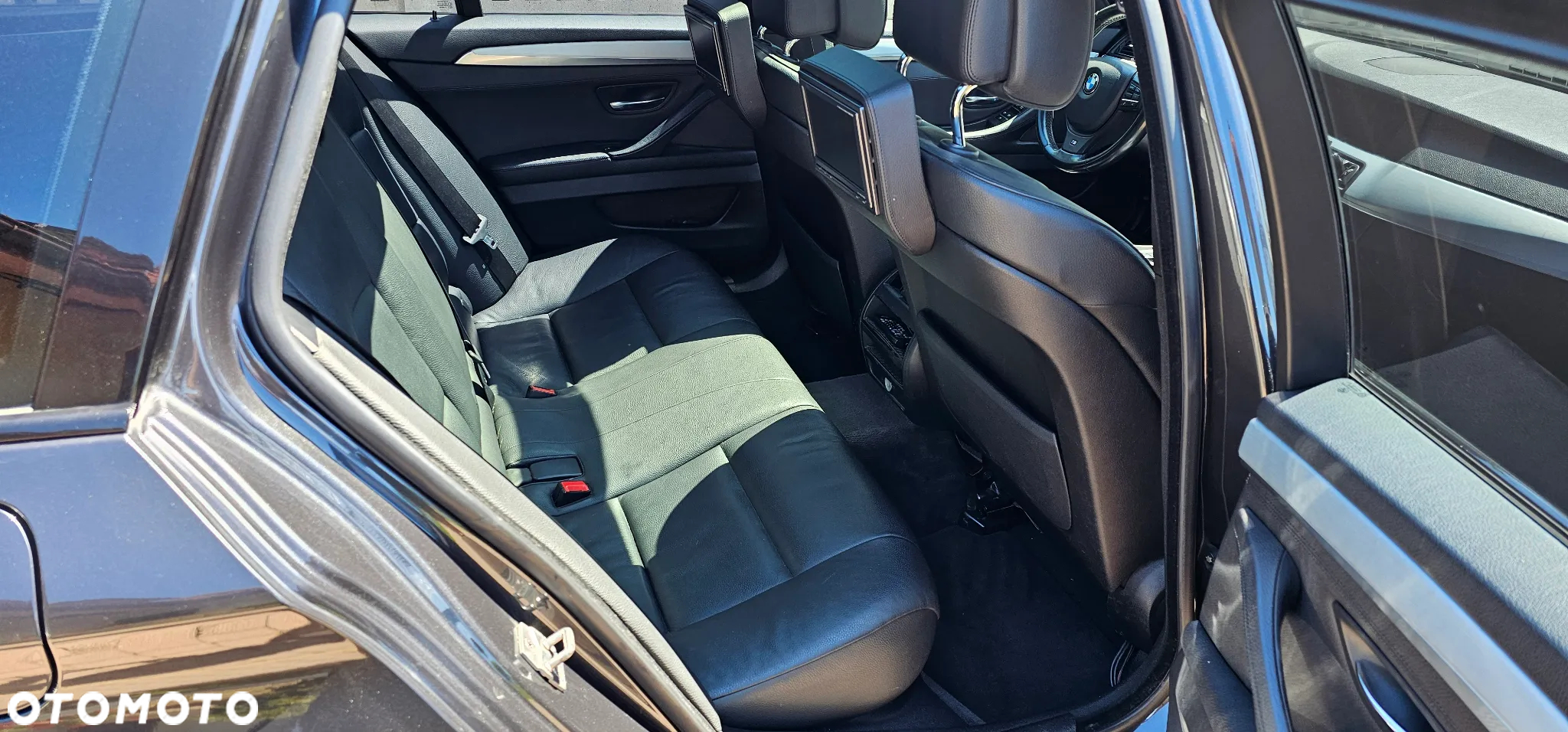 BMW Seria 5 520d Touring - 12