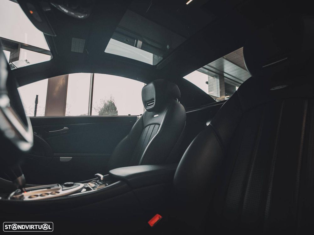 Mercedes-Benz SL 63 AMG Standard - 18