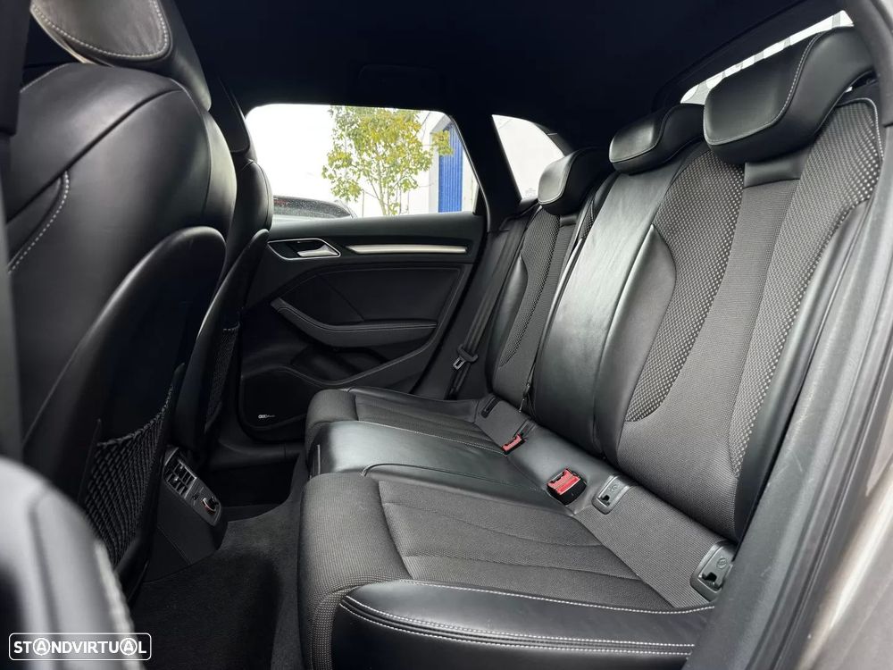 Audi A3 Sportback 1.6 TDI S-line S tronic - 34