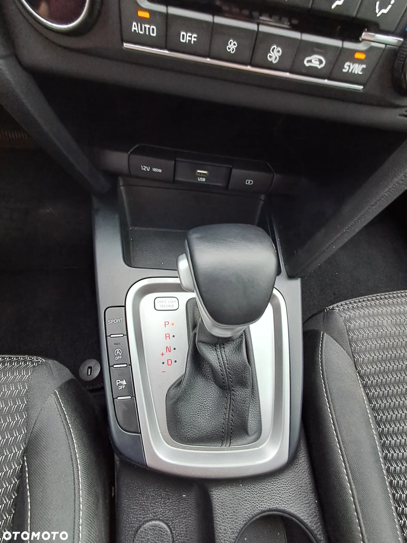 Kia XCeed 1.5 T-GDI Prestige Line DCT - 19