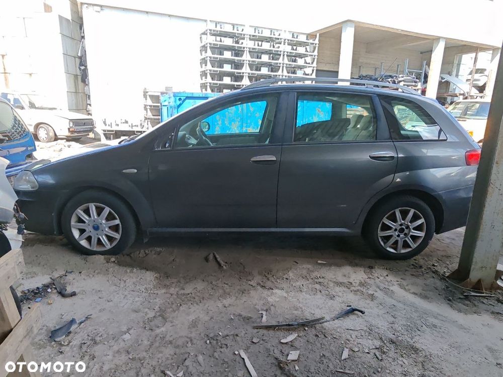 Klapa bagażnika Fiat Croma II - 2