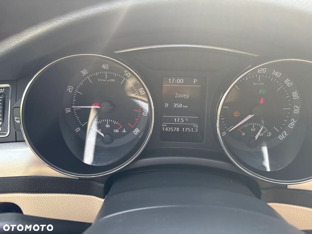 Skoda Superb 2.0 TSI Elegance DSG - 5